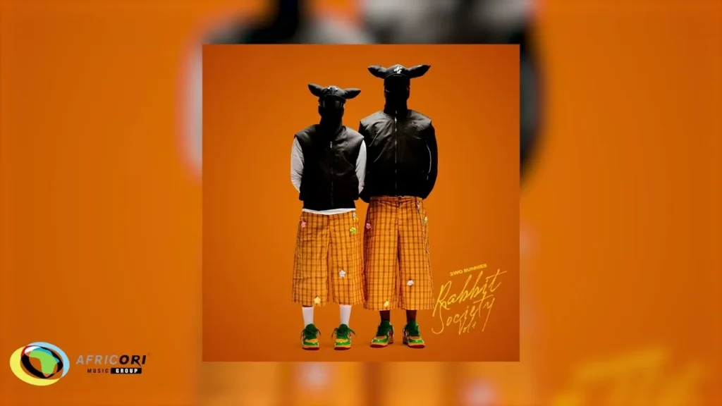 2woBunnies, Uncool MC & Poco Lee – Busiswa