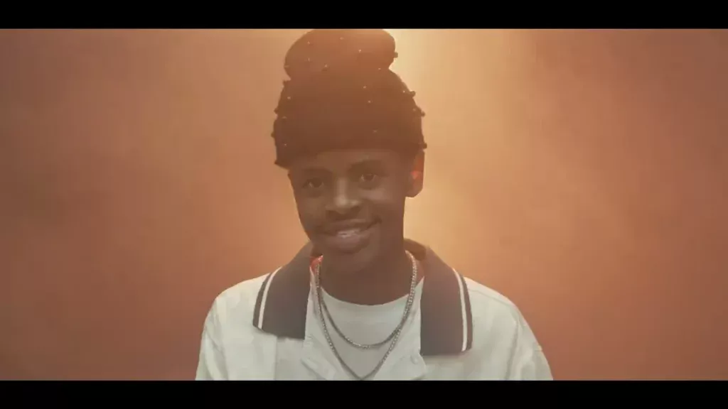 Criimora b.k.z – Viano ft. Beekay Monalayzzar, EeQue, Senzo02, Essa Kay & Swizxle