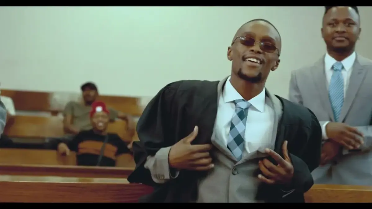 Amu Classic - Ufuna Uk'fela Kuphi ft. Muziqal Tone, Kappie, Malemon, And Mr Nation Thingz & Kammu Dee